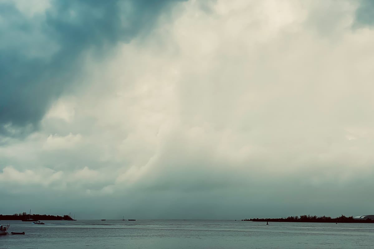 🌩️ Avant l'orage