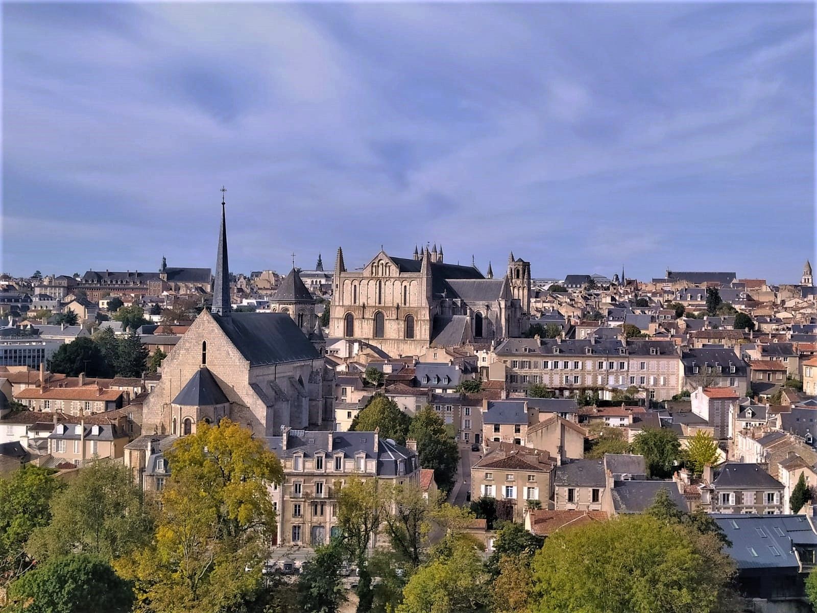 đ A la recherche de la ville moyenne moyenne